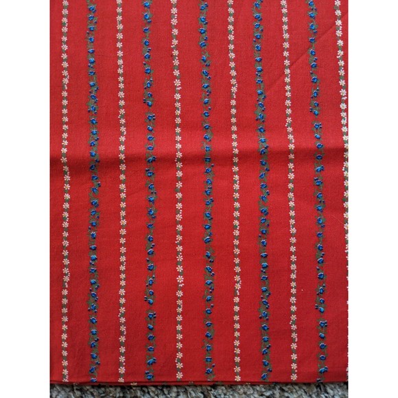 Vintage Floral Print Fabric Red with Tiny Flower Stripes All Over 1970s - Picture 4 of 8